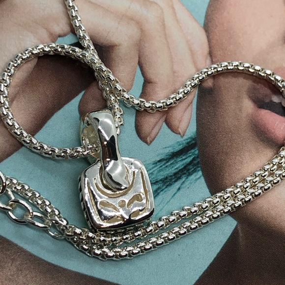 🌟 Silver Gold Necklace - Picture 4 of 6